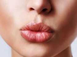 Гиалуроновая кислота для губ: Фото до и после, противопоказания, на сколько хватает эффекта